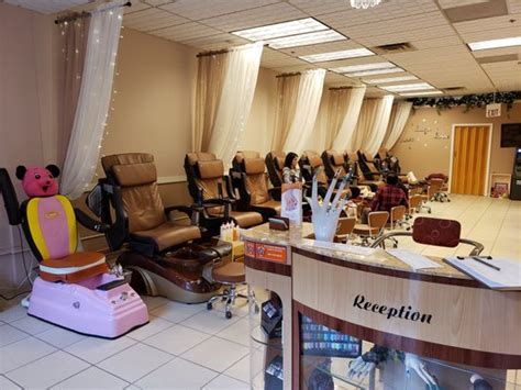 Explore the Mysteries of Magic Nails in Quincy, IL